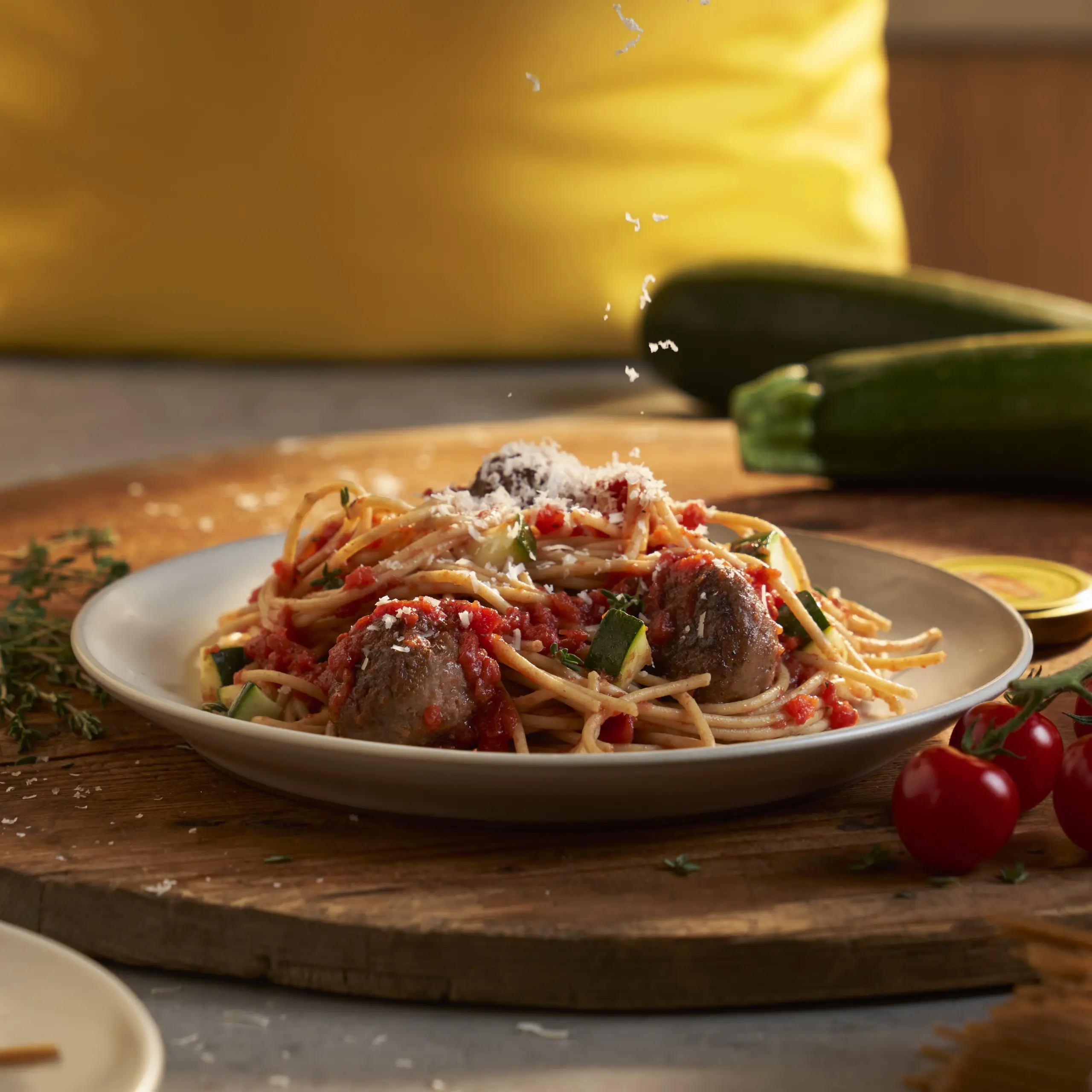 Spaghetti met gehaktballetjes in tomatensaus