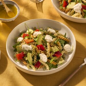 Recept pastasalade met ricotta, avocado en gegrilde paprika Grand'Italia