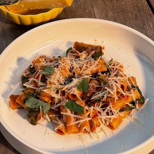 Recept Romige rigatoni met gehakt en spinazie Grand'Italia