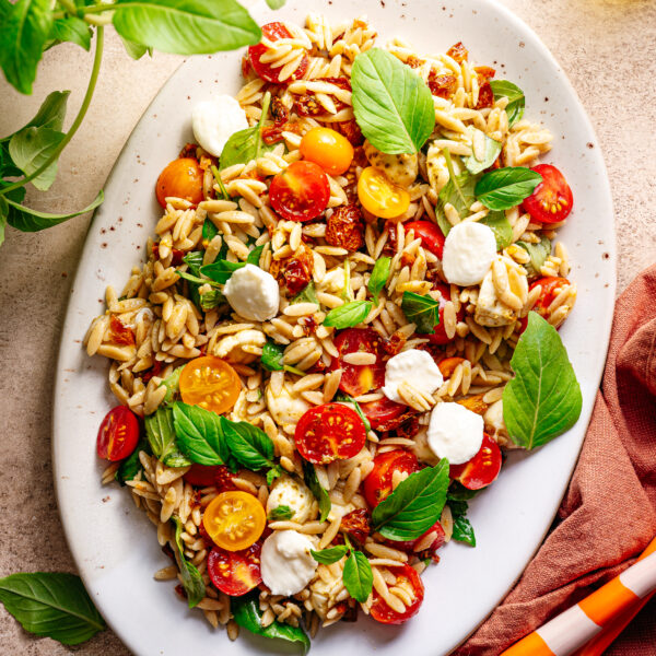 Recept zomerse caprese orzo Eef kookt zo x Grand'Italia