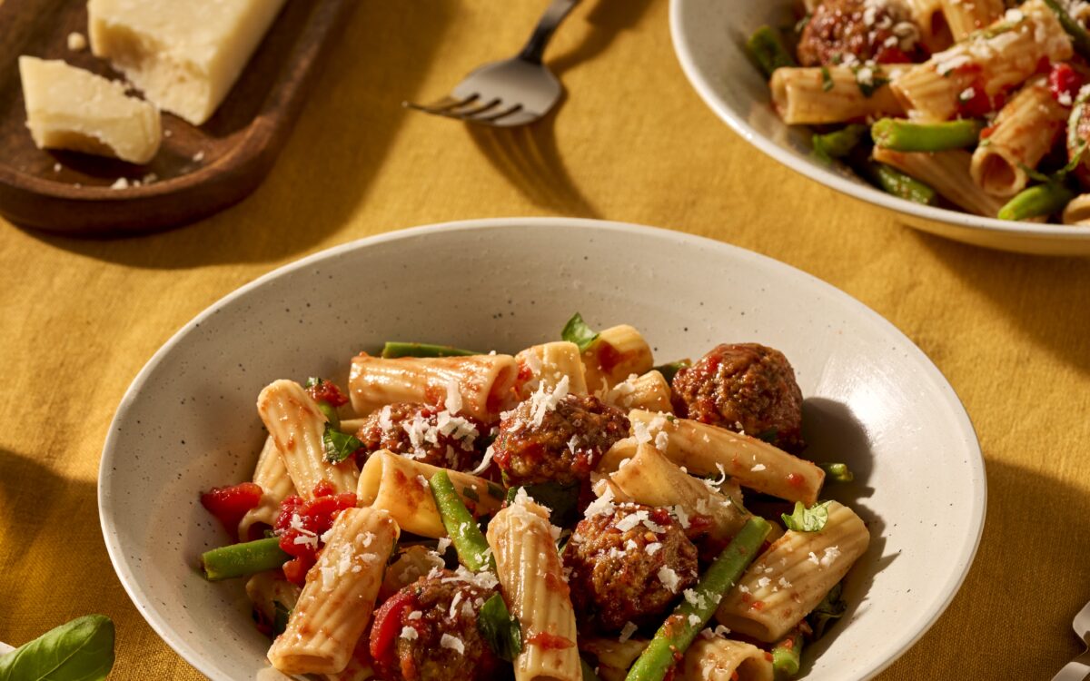 Recept Rigatoni met gehaktballetjes en sperziebonen Grand'Italia