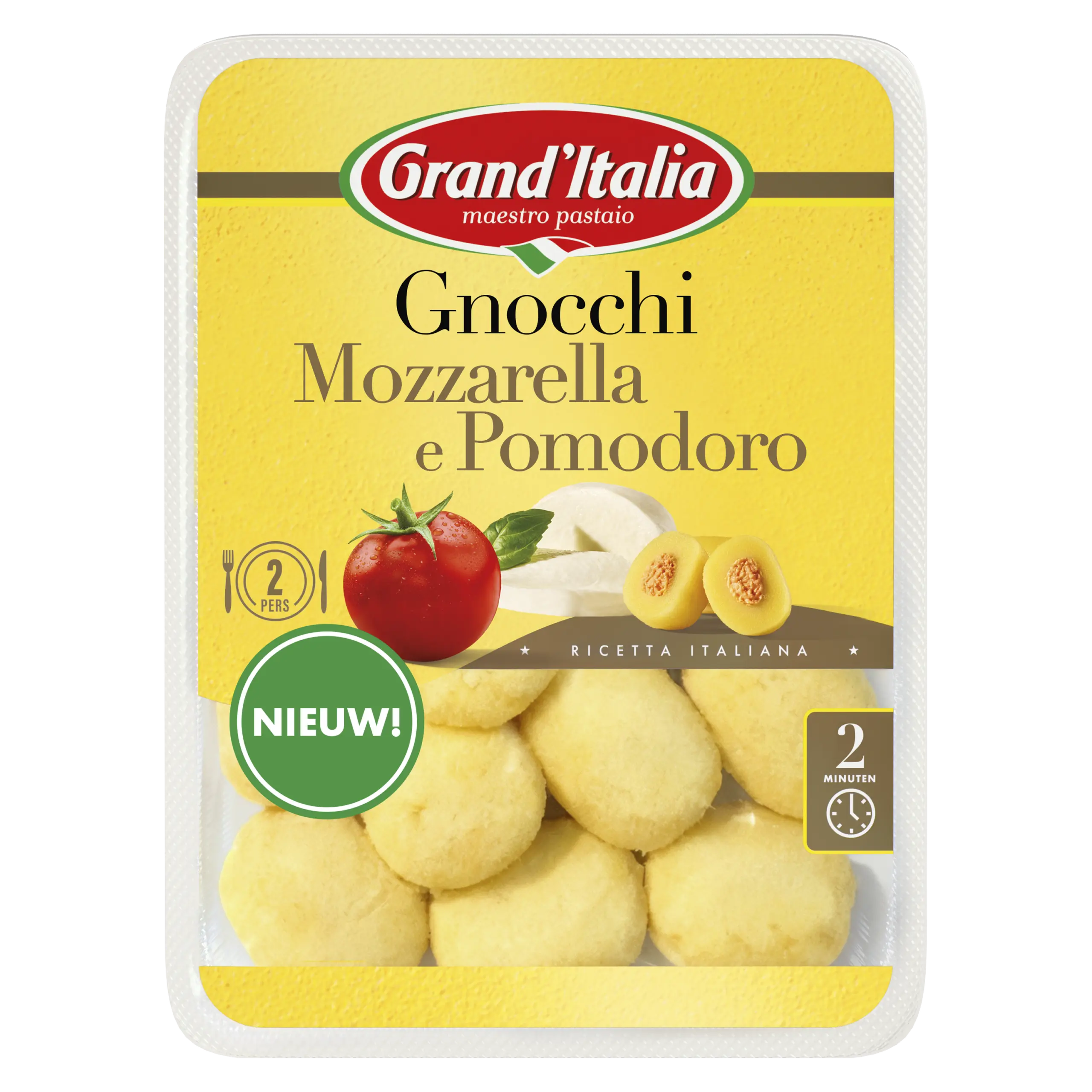 Afbeelding van de verpakking van Grand'Italia Gnocchi Mozzarella e Pomodoro, een gevulde gnocchi met mozzarella, tomaat en een vleugje basilicum. Op de voorkant van de verpakking zijn de ingrediënten te zien, incl. het rode Grand'Italia logo. Er is een venster in de verpakking, waar doorheen je de gevulde gnocchi kunt zien.