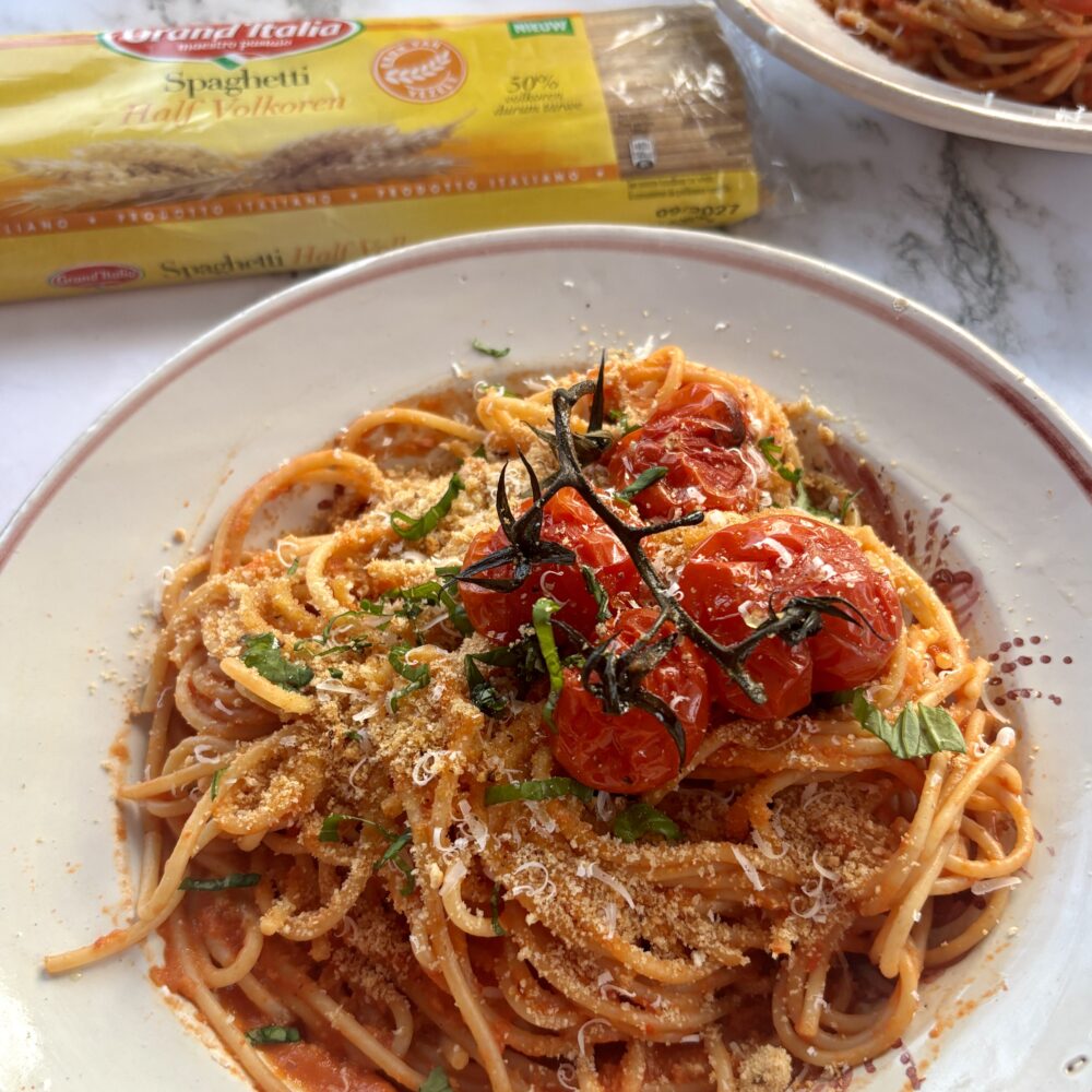 Recept Spaghetti met paprika-tomaat saus Stukoreceptjes